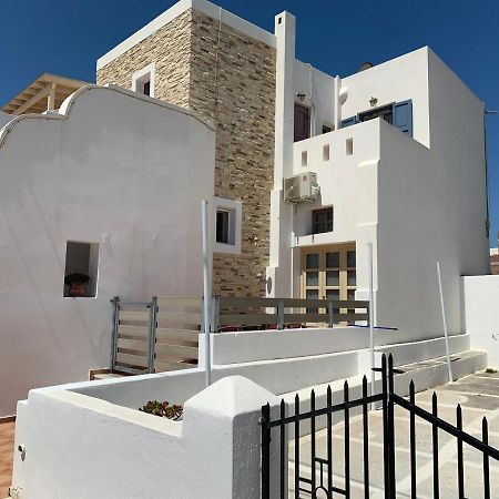 Dimitris Apartments Naxos City Esterno foto